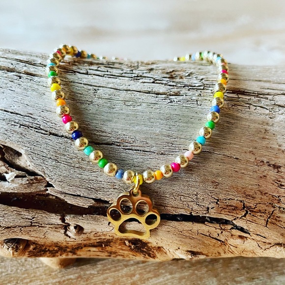 Handmade 14k gold filled bead + white seed beads stretch paw print bracelet - Picture 9 of 9